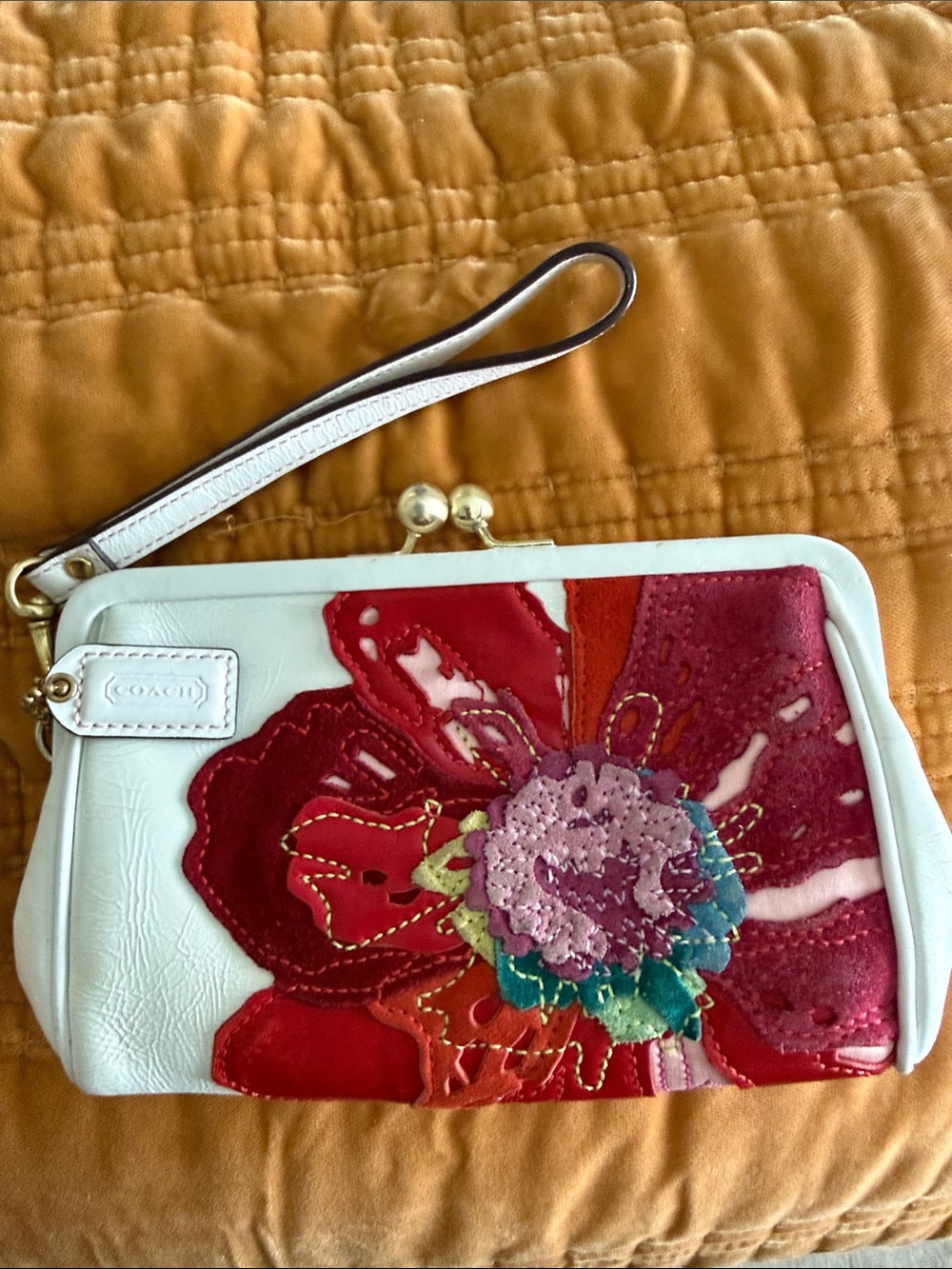Coach 2005 Poppy for Peace Kisslock Wristlet. EUC.